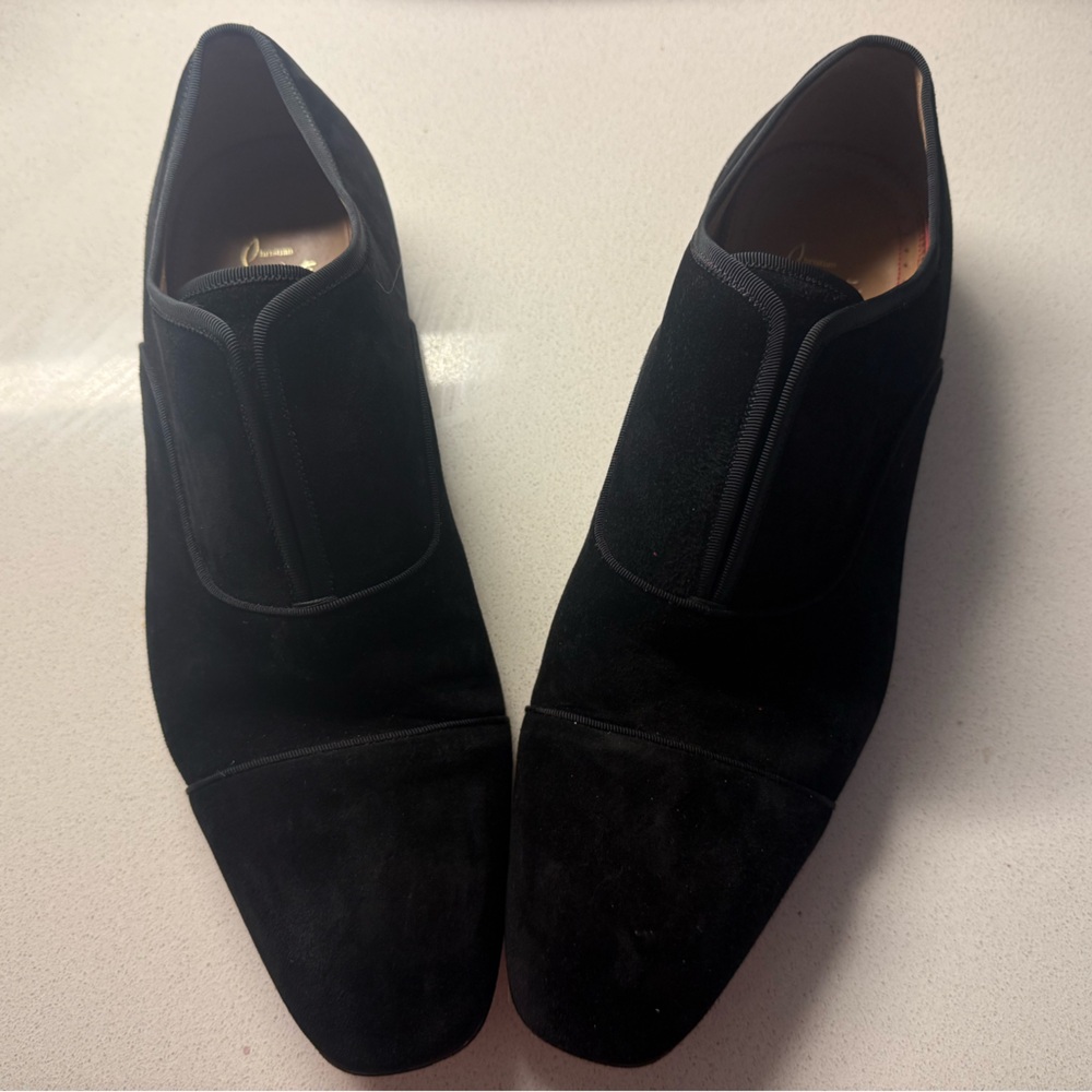 Like New Men’s Christian Louboutin Black Suede Loafers